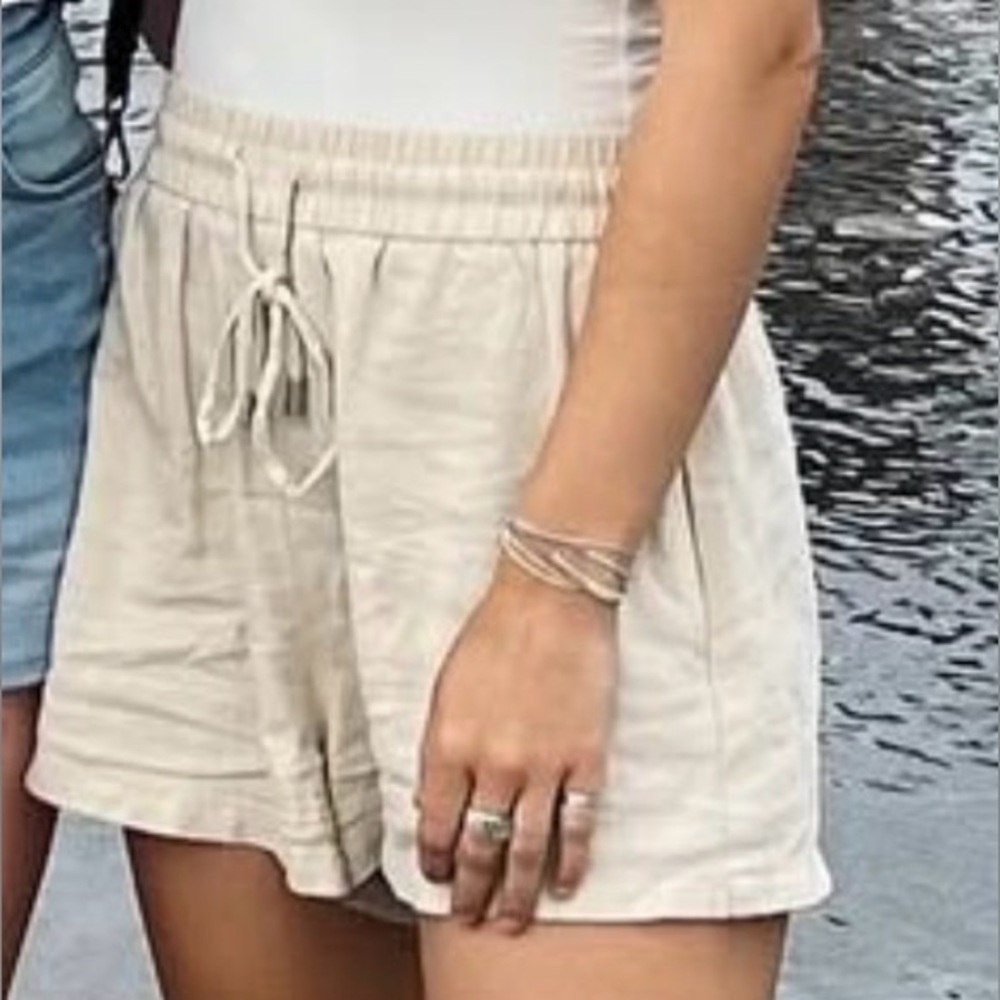 Zara Women's linen Shorts